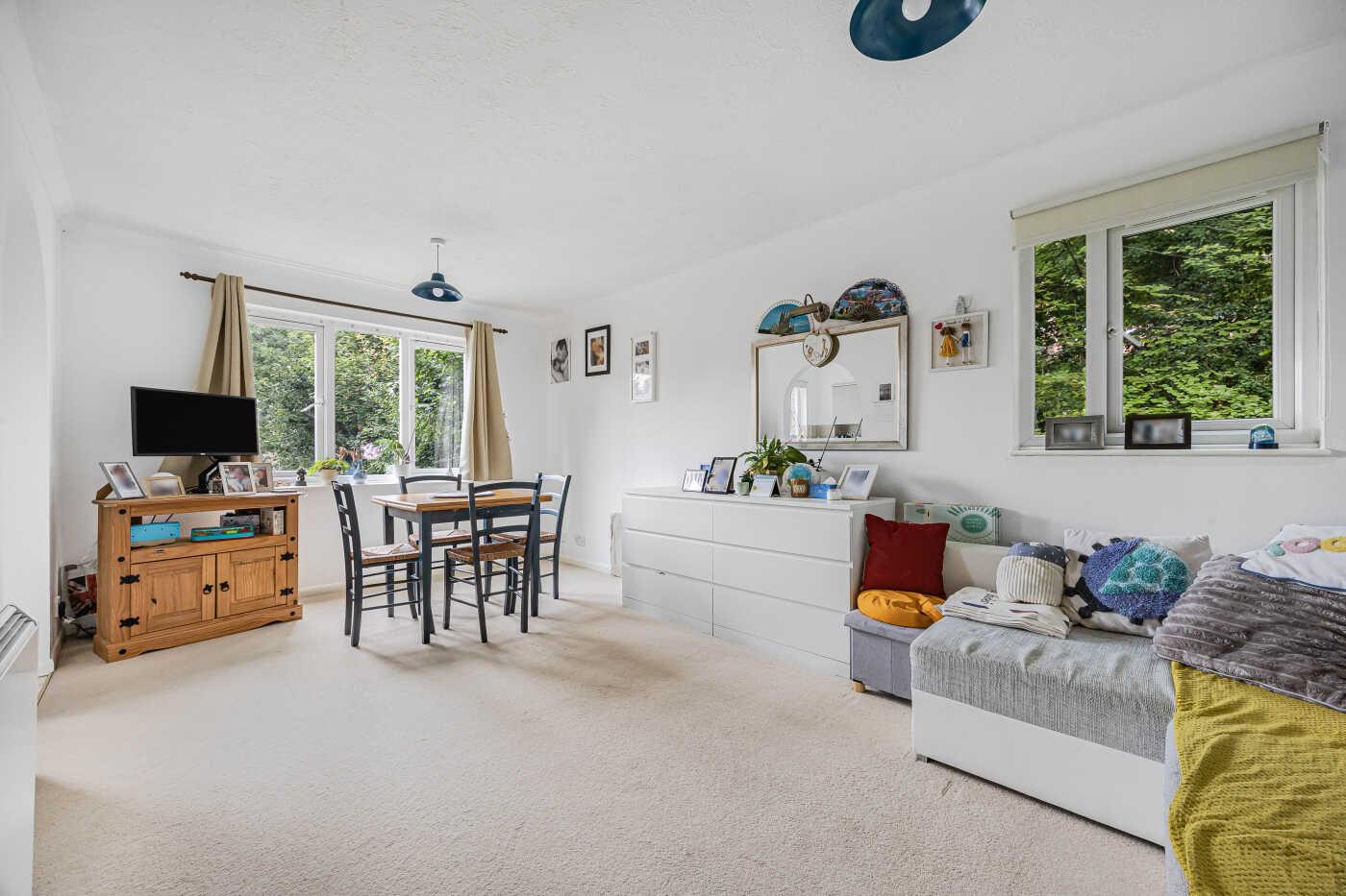 Tilebarn Close, Henley-On-Thames